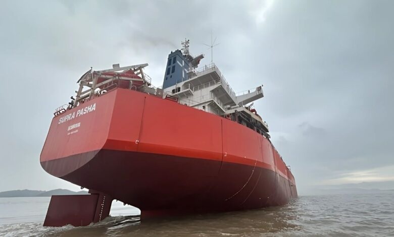 RIC surveyor supervising cargo operations at a Bangladesh port